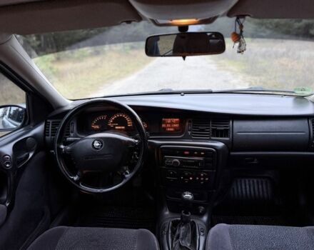 Серый Опель Вектра, объемом двигателя 1.8 л и пробегом 245 тыс. км за 2750 $, фото 11 на Automoto.ua