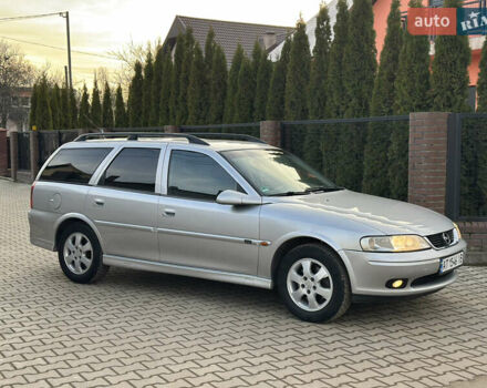 Сірий Опель Вектра, об'ємом двигуна 1.8 л та пробігом 260 тис. км за 3400 $, фото 3 на Automoto.ua