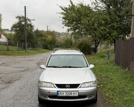 Сірий Опель Вектра, об'ємом двигуна 2 л та пробігом 280 тис. км за 1395 $, фото 2 на Automoto.ua