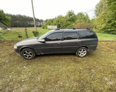 Серый Опель Вектра, объемом двигателя 2 л и пробегом 490 тыс. км за 2600 $, фото 3 на Automoto.ua