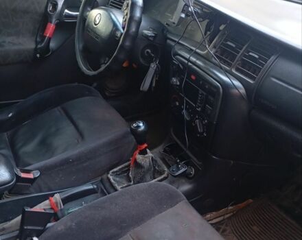 Сірий Опель Вектра, об'ємом двигуна 0 л та пробігом 400 тис. км за 1500 $, фото 3 на Automoto.ua