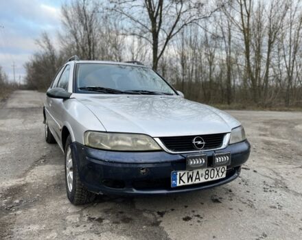 Серый Опель Вектра, объемом двигателя 2 л и пробегом 340 тыс. км за 1300 $, фото 2 на Automoto.ua