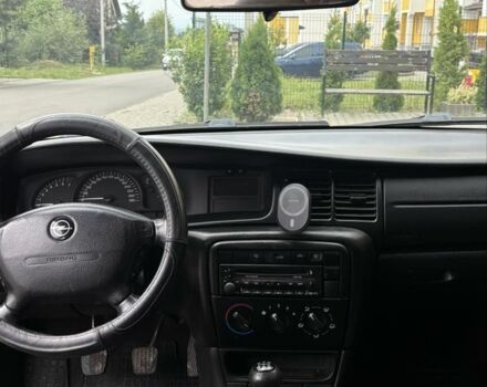 Сірий Опель Вектра, об'ємом двигуна 2.2 л та пробігом 285 тис. км за 2300 $, фото 6 на Automoto.ua