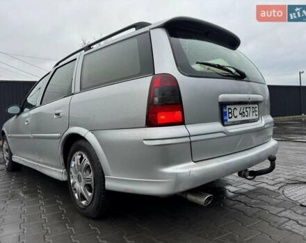 Сірий Опель Вектра, об'ємом двигуна 2 л та пробігом 250 тис. км за 1999 $, фото 26 на Automoto.ua