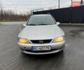 Сірий Опель Вектра, об'ємом двигуна 2 л та пробігом 250 тис. км за 1999 $, фото 10 на Automoto.ua