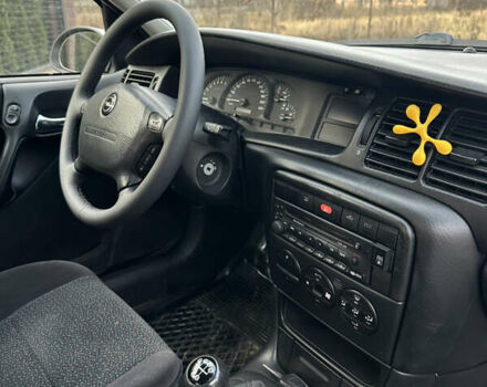 Сірий Опель Вектра, об'ємом двигуна 1.8 л та пробігом 260 тис. км за 3400 $, фото 33 на Automoto.ua