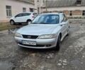 Серый Опель Вектра, объемом двигателя 2 л и пробегом 320 тыс. км за 2208 $, фото 1 на Automoto.ua