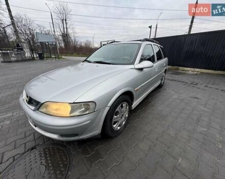 Сірий Опель Вектра, об'ємом двигуна 2 л та пробігом 250 тис. км за 1999 $, фото 4 на Automoto.ua