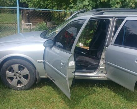 Сірий Опель Вектра, об'ємом двигуна 2.02 л та пробігом 300 тис. км за 2199 $, фото 10 на Automoto.ua