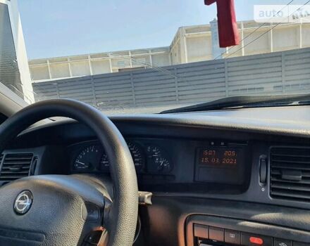 Серый Опель Вектра, объемом двигателя 2 л и пробегом 318 тыс. км за 2150 $, фото 3 на Automoto.ua