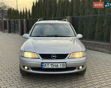 Сірий Опель Вектра, об'ємом двигуна 1.8 л та пробігом 260 тис. км за 3400 $, фото 11 на Automoto.ua