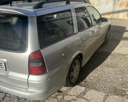 Серый Опель Вектра, объемом двигателя 2 л и пробегом 444 тыс. км за 2100 $, фото 5 на Automoto.ua