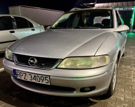 Серый Опель Вектра, объемом двигателя 0 л и пробегом 200 тыс. км за 900 $, фото 1 на Automoto.ua