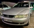 Сірий Опель Вектра, об'ємом двигуна 0 л та пробігом 200 тис. км за 1000 $, фото 1 на Automoto.ua