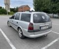 Сірий Опель Вектра, об'ємом двигуна 2 л та пробігом 300 тис. км за 1400 $, фото 6 на Automoto.ua