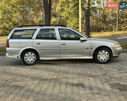 Сірий Опель Вектра, об'ємом двигуна 1.8 л та пробігом 300 тис. км за 1600 $, фото 3 на Automoto.ua