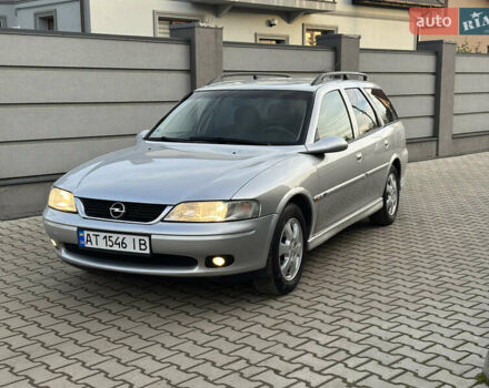 Сірий Опель Вектра, об'ємом двигуна 1.8 л та пробігом 260 тис. км за 3400 $, фото 4 на Automoto.ua