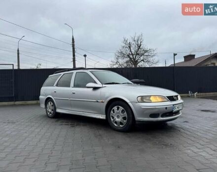 Сірий Опель Вектра, об'ємом двигуна 2 л та пробігом 250 тис. км за 1999 $, фото 6 на Automoto.ua
