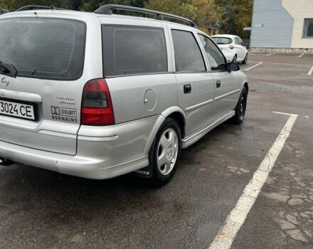 Серый Опель Вектра, объемом двигателя 2 л и пробегом 299 тыс. км за 2200 $, фото 5 на Automoto.ua