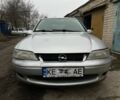 Сірий Опель Вектра, об'ємом двигуна 2 л та пробігом 330 тис. км за 2500 $, фото 1 на Automoto.ua