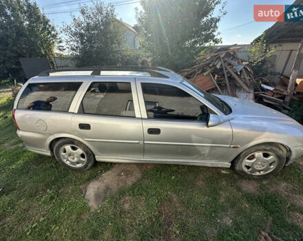 Серый Опель Вектра, объемом двигателя 2 л и пробегом 200 тыс. км за 1500 $, фото 1 на Automoto.ua