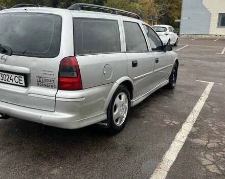 Серый Опель Вектра, объемом двигателя 2 л и пробегом 299 тыс. км за 2200 $, фото 4 на Automoto.ua