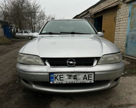 Серый Опель Вектра, объемом двигателя 2 л и пробегом 200 тыс. км за 2500 $, фото 6 на Automoto.ua