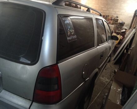 Серый Опель Вектра, объемом двигателя 2 л и пробегом 340 тыс. км за 828 $, фото 5 на Automoto.ua