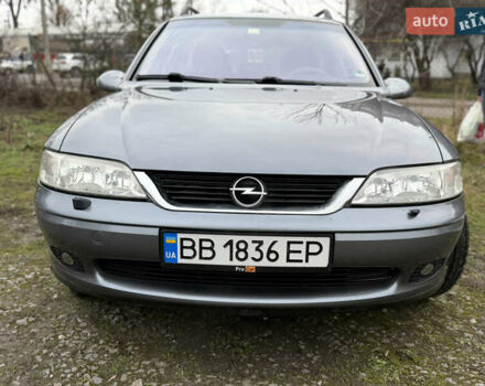 Сірий Опель Вектра, об'ємом двигуна 1.8 л та пробігом 216 тис. км за 3300 $, фото 27 на Automoto.ua