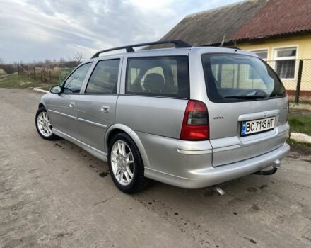 Серый Опель Вектра, объемом двигателя 1.8 л и пробегом 211 тыс. км за 3000 $, фото 2 на Automoto.ua