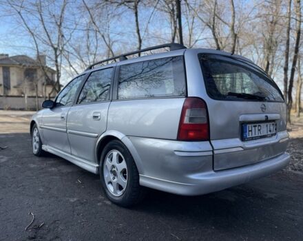 Серый Опель Вектра, объемом двигателя 2.2 л и пробегом 300 тыс. км за 1299 $, фото 16 на Automoto.ua