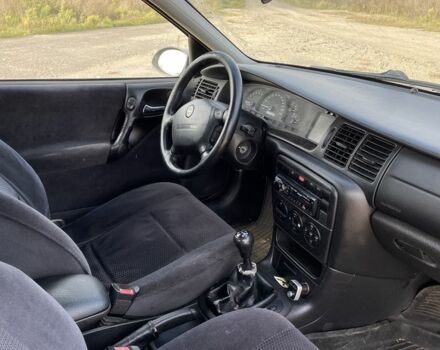 Опель Вектра 2001 в Дубно на Automoto.ua Серый Опель Вектра, объемом двигателя 2.2 л и пробегом 300 тыс. км за 1450 $, фото 5 на Automoto.ua