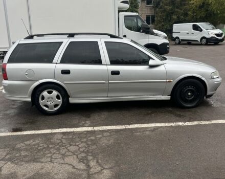 Серый Опель Вектра, объемом двигателя 2 л и пробегом 299 тыс. км за 2200 $, фото 3 на Automoto.ua