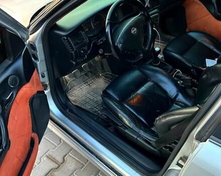 Сірий Опель Вектра, об'ємом двигуна 2.2 л та пробігом 360 тис. км за 3600 $, фото 2 на Automoto.ua