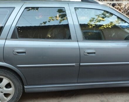 Сірий Опель Вектра, об'ємом двигуна 2 л та пробігом 175 тис. км за 3500 $, фото 1 на Automoto.ua