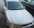 Сірий Опель Вектра, об'ємом двигуна 2 л та пробігом 220 тис. км за 2500 $, фото 8 на Automoto.ua