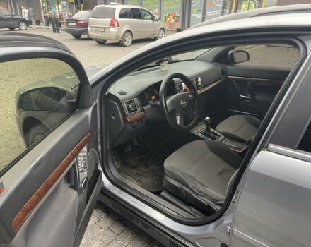 Сірий Опель Вектра, об'ємом двигуна 2.2 л та пробігом 290 тис. км за 2550 $, фото 6 на Automoto.ua
