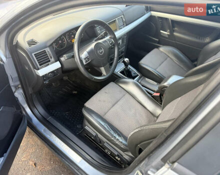 Сірий Опель Вектра, об'ємом двигуна 2 л та пробігом 220 тис. км за 3550 $, фото 1 на Automoto.ua