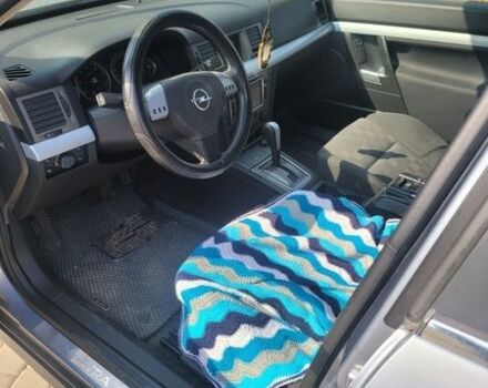 Серый Опель Вектра, объемом двигателя 3 л и пробегом 300 тыс. км за 4200 $, фото 4 на Automoto.ua