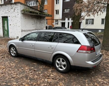 Сірий Опель Вектра, об'ємом двигуна 1.9 л та пробігом 361 тис. км за 2750 $, фото 2 на Automoto.ua