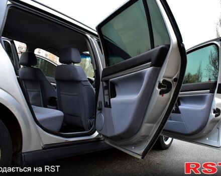 Сірий Опель Вектра, об'ємом двигуна 2 л та пробігом 182 тис. км за 4200 $, фото 9 на Automoto.ua