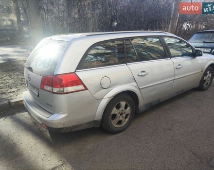 Сірий Опель Вектра, об'ємом двигуна 2.2 л та пробігом 240 тис. км за 3700 $, фото 2 на Automoto.ua