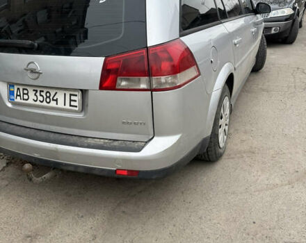 Серый Опель Вектра, объемом двигателя 2 л и пробегом 447 тыс. км за 5000 $, фото 9 на Automoto.ua