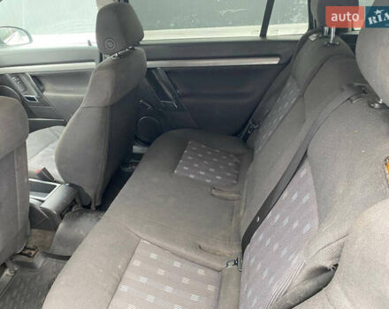 Серый Опель Вектра, объемом двигателя 1.99 л и пробегом 330 тыс. км за 2600 $, фото 5 на Automoto.ua