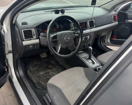 Серый Опель Вектра, объемом двигателя 1.9 л и пробегом 310 тыс. км за 5000 $, фото 7 на Automoto.ua
