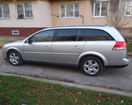 Серый Опель Вектра, объемом двигателя 1.9 л и пробегом 240 тыс. км за 4500 $, фото 2 на Automoto.ua