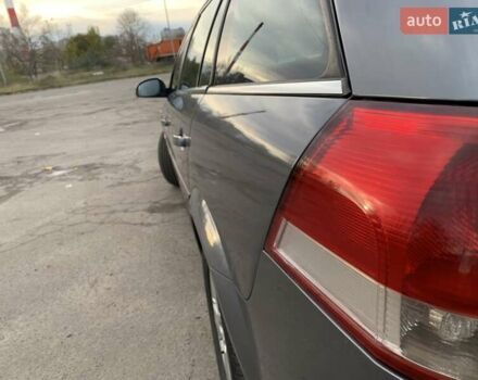 Опель Вектра 2004 в Киеве на Automoto.ua Серый Опель Вектра, объемом двигателя 2.02 л и пробегом 384 тыс. км за 3452 $, фото 13 на Automoto.ua