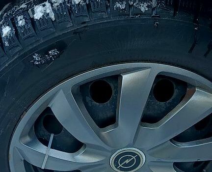 Сірий Опель Вектра, об'ємом двигуна 1.8 л та пробігом 218 тис. км за 3800 $, фото 11 на Automoto.ua