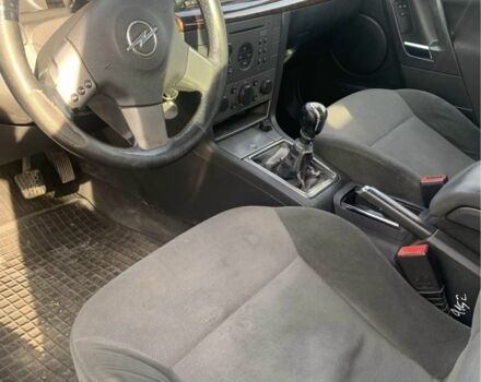 Опель Вектра 2004 в Львове на Automoto.ua Серый Опель Вектра, объемом двигателя 1.9 л и пробегом 330 тыс. км за 1700 $, фото 5 на Automoto.ua