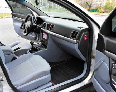 Сірий Опель Вектра, об'ємом двигуна 2 л та пробігом 182 тис. км за 4200 $, фото 10 на Automoto.ua